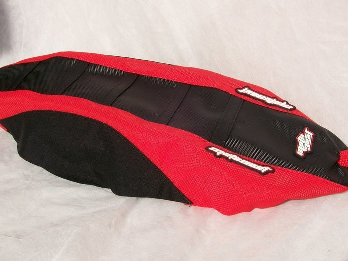Beta RR|RS|RR-S (13-19), XTrainer (15-22) Racing Red/Black Seat Cover