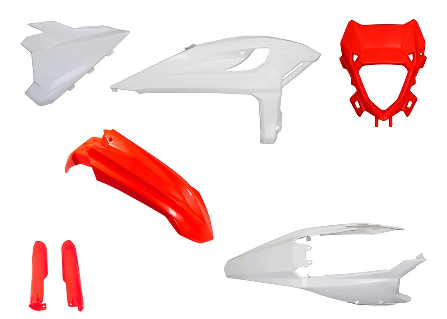 Beta OEM - FRONT FENDER - WHITE - X -TR.