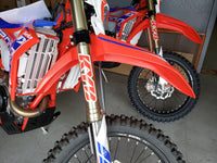 Beta (20-) Front Fender Red